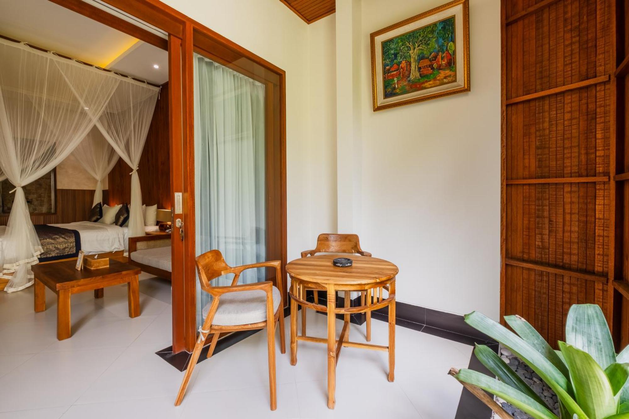 Hotel Alamdini 3*